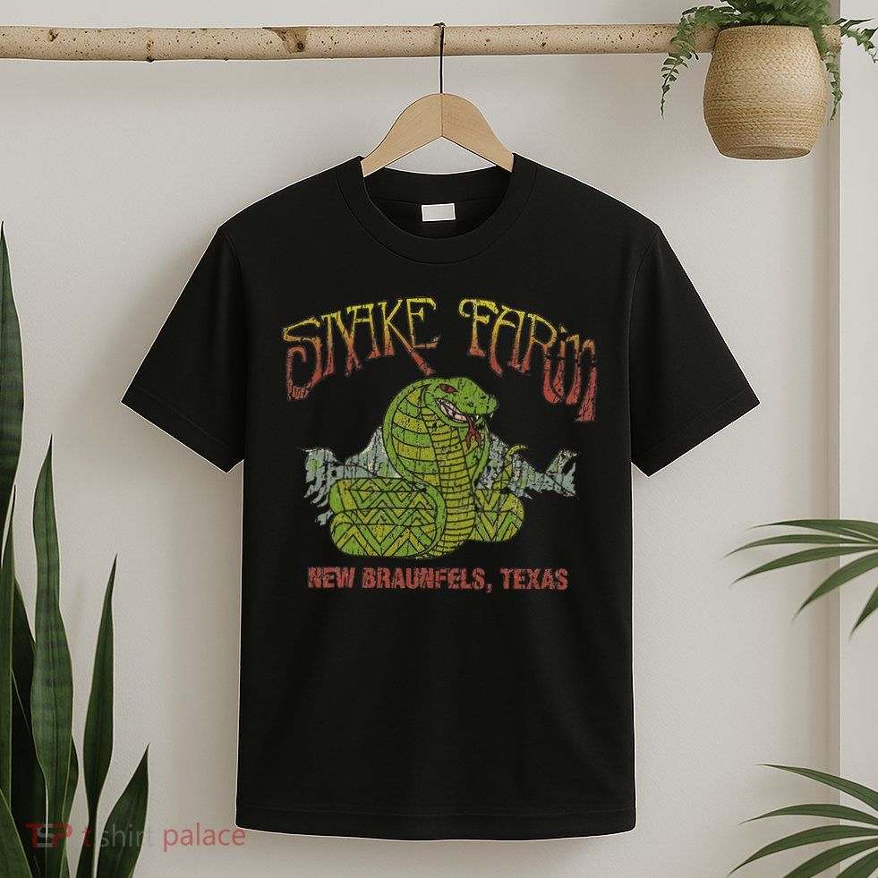 Snake Farm 1967 New Braunfels Vintage Cobra Reptiles Lover T-Shirt