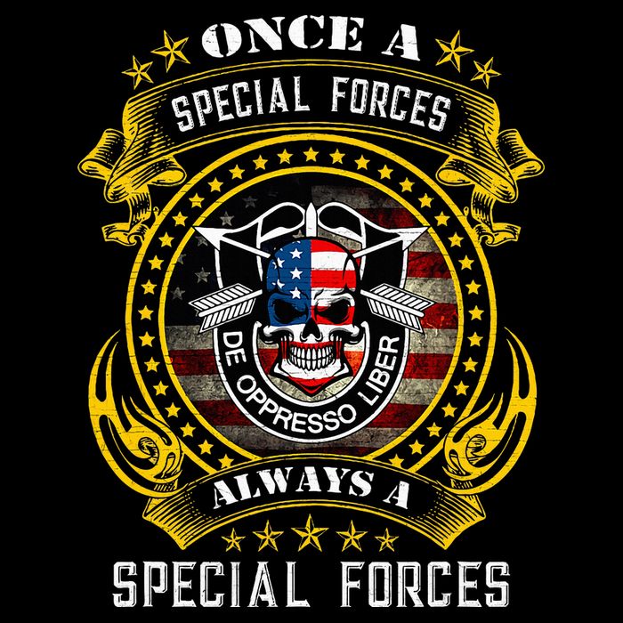 Special Forces De Oppresso Liber Green Beret Skull Cooling Performance Crew T-Shirt