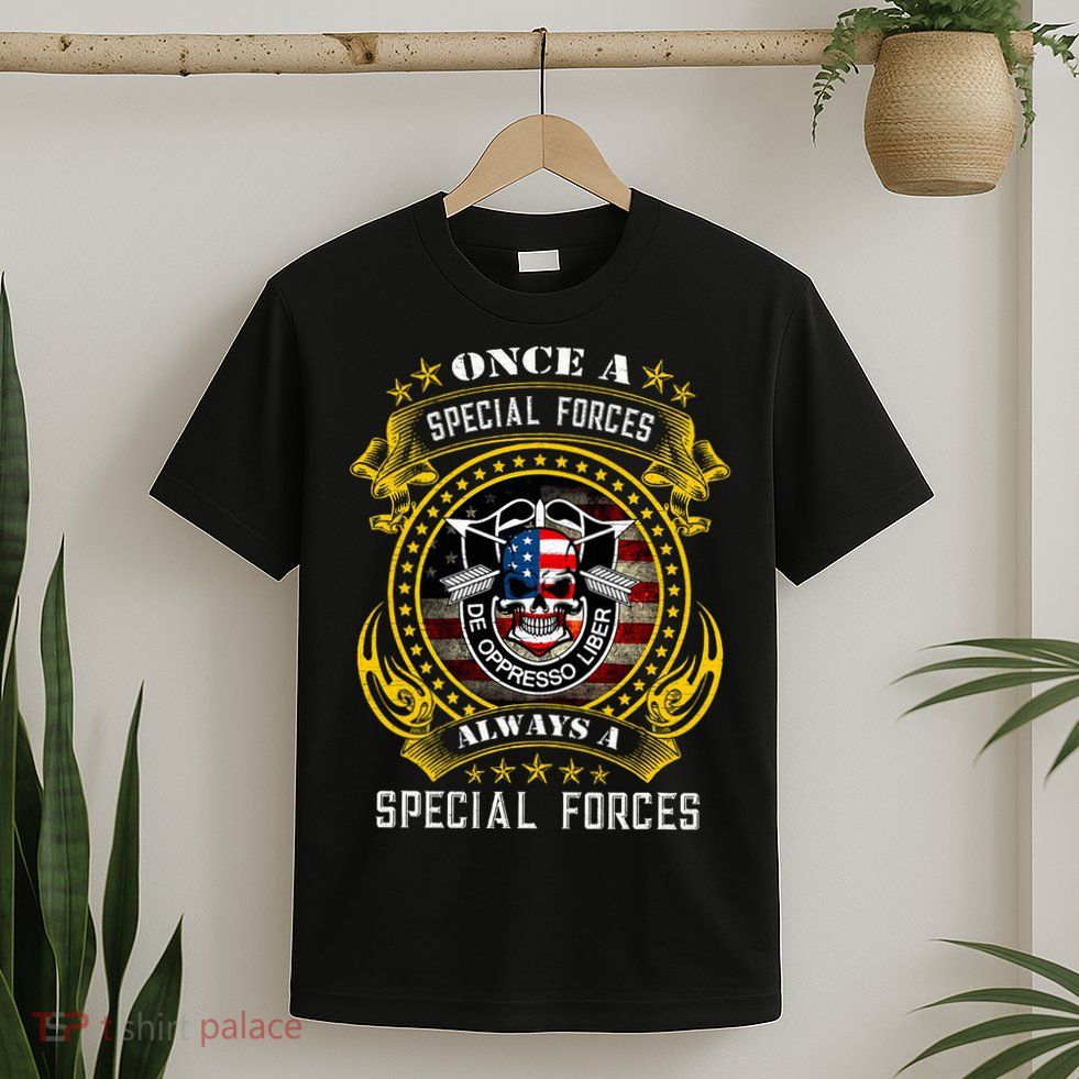 Special Forces De Oppresso Liber Green Beret Skull T-Shirt