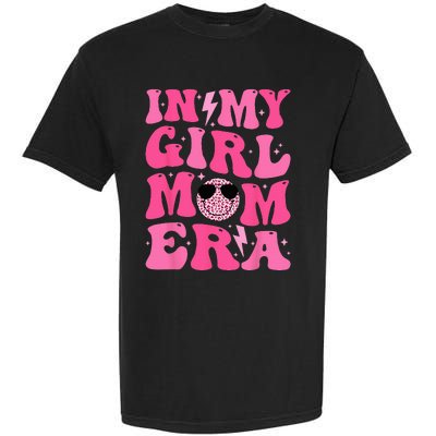 Smile Face In My Mom Era Groovy Mom Garment-Dyed Heavyweight T-Shirt