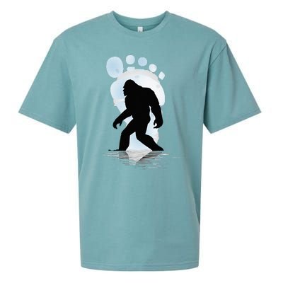 Sasquatch Footprint Moon Light Bigfoot Lovers Gifts Sueded Cloud Jersey T-Shirt