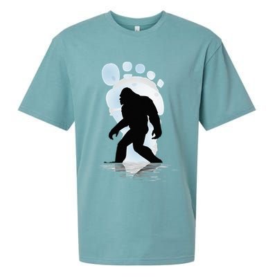 Sasquatch Footprint Moon Light Bigfoot Lovers Gifts Sueded Cloud Jersey T-Shirt