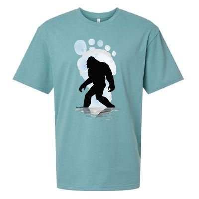 Sasquatch Footprint Moon Light Bigfoot Lovers Gifts Sueded Cloud Jersey T-Shirt