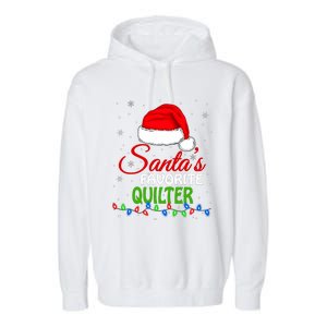 SantaS Favorite Quilter Santa Hat Lights. Funny Christmas Garment-Dyed Fleece Hoodie