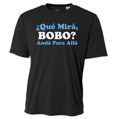 Speech Funny Qué Mira Bobo Andá Pa' Allá Flag Cooling Performance Crew T-Shirt