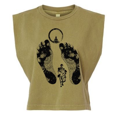 Sunburnt Footprints Thich Minh Tue Vietnamese Monks Moving Garment-Dyed Women's Muscle Tee