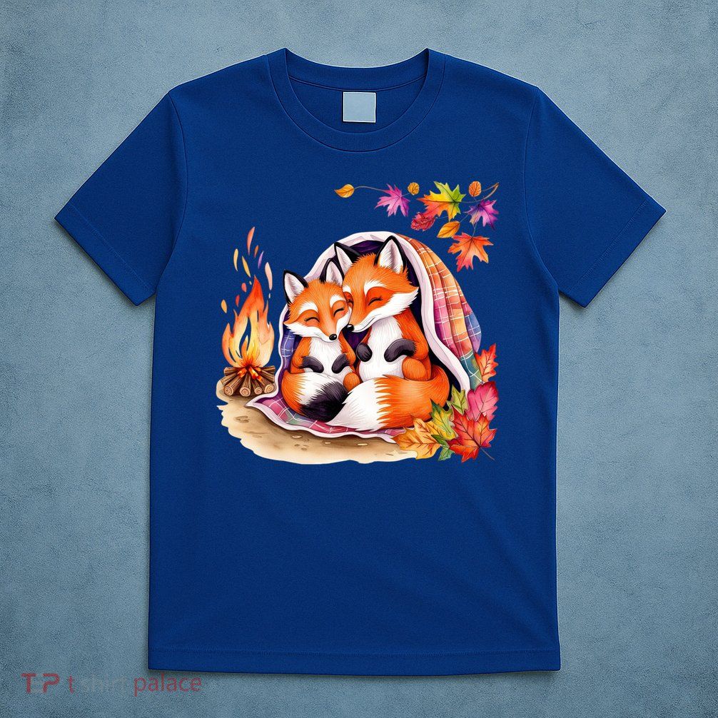 Snuggly Foxes Under Plaid Blanket – Fall Campfire Vibes T-Shirt