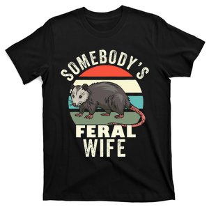 SomebodyS Feral Wife Funny Matching Family Retro Feral Cat T-Shirt