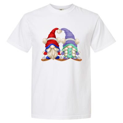 Skiing Gnomes For Grandma And Grandpa Funny Ski Mom And Dad Cool Gift Garment-Dyed Heavyweight T-Shirt