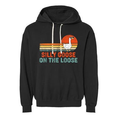 Silly Goose On The Loose Vintage Retro Sunset Garment-Dyed Fleece Hoodie
