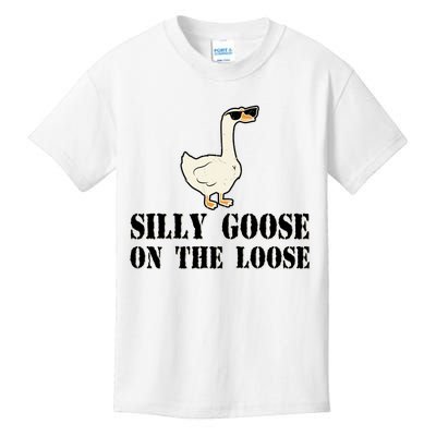 Silly Goose On The Loose Funny Goose Quote Kids T-Shirt