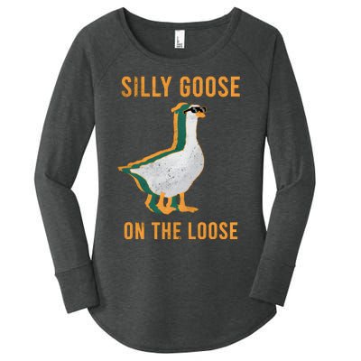 Silly Goose On The Loose Retro Women's Perfect Tri Tunic Long Sleeve Shirt