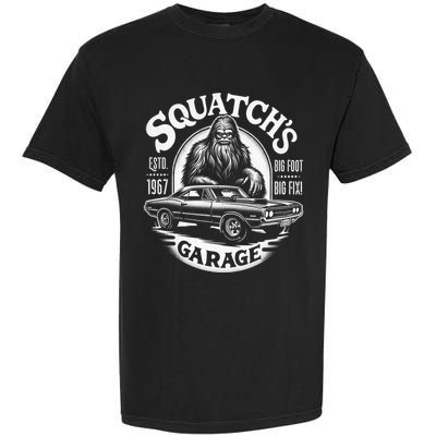 SquatchS Garage Retro – Sasquatch Bigfoot Funny Car Garment-Dyed Heavyweight T-Shirt