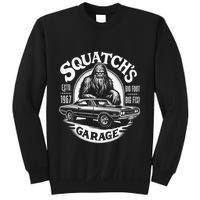 SquatchS Garage Retro – Sasquatch Bigfoot Funny Car Sweatshirt