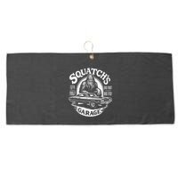 SquatchS Garage Retro – Sasquatch Bigfoot Funny Car Large Microfiber Waffle Golf Towel