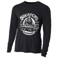 SquatchS Garage Retro – Sasquatch Bigfoot Funny Car Cooling Performance Long Sleeve Crew