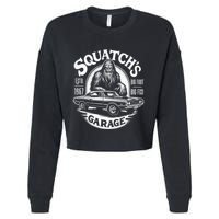 SquatchS Garage Retro – Sasquatch Bigfoot Funny Car Cropped Pullover Crew