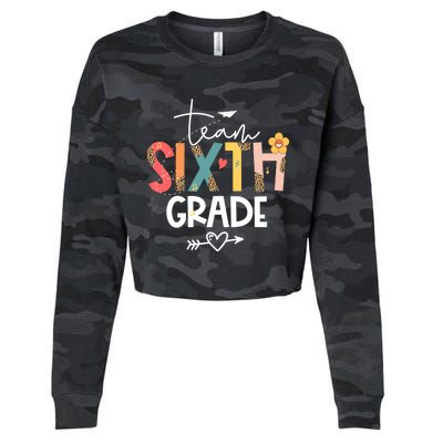 Sixth Grade Teacher Retro Groovy Design Leopard 6Th Grade Gift Cropped Pullover Crew