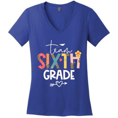 Sixth Grade Teacher Retro Groovy Design Leopard 6Th Grade Gift Women's V-Neck T-Shirt