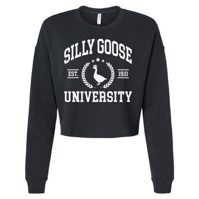 Silly Goose University Funny Goose On The Loose Funny Saying Cropped Pullover Crew
