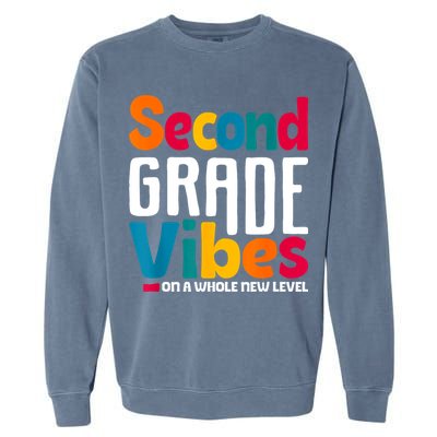 Second Grade Vibes Vintage 1st Day Of School Team 2nd Grade Garment-Dyed Sweatshirt
