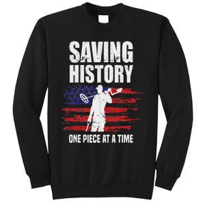 Saving History American Flag Usa Funny Metal Detecting Tall Sweatshirt