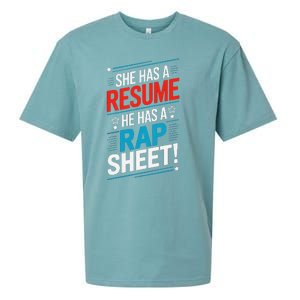 She Has A Resume He Has A Rap Sheet Kamala For President Sueded Cloud Jersey T-Shirt