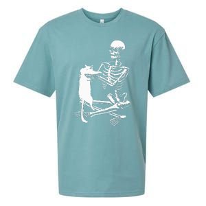 Skeleton Holding A Cat Lazy Halloween Costume Skull Sueded Cloud Jersey T-Shirt