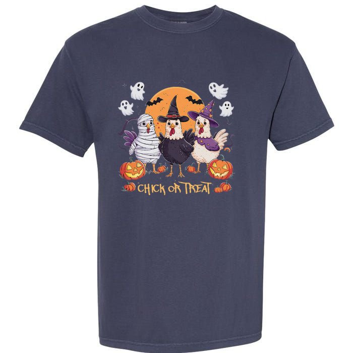 Spooky Halloween Chicken Pumpkin Farm Chick Or Treat Garment-Dyed Heavyweight T-Shirt