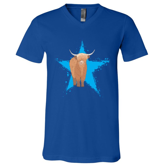 Scottish Highland Cow Star Cow Love Scottish Highland Cows Gift V-Neck T-Shirt