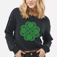 Shamrock Heart Celtic Knot Irish St. Patricks Day Cropped Pullover Crew