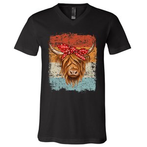 Scottish Highland Cow Cattle Hairy Cow Flowers Woman V-Neck T-Shirt