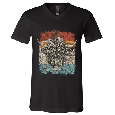 Scottish Highland Cow Cattle Hairy Cow Flowers Woman V-Neck T-Shirt