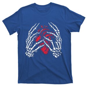 Skeleton Hands Holding Heart Halloween Costume T-Shirt