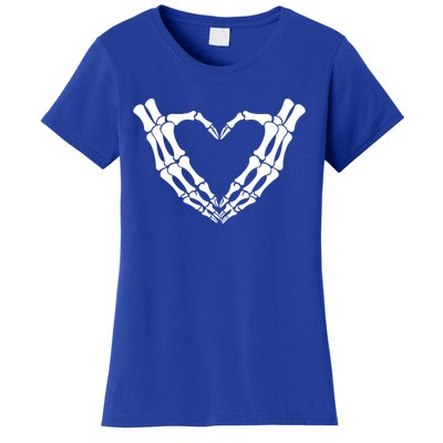 Skeleton Hands Heart Skeleton Love Halloween Creepy Gift Women's T-Shirt