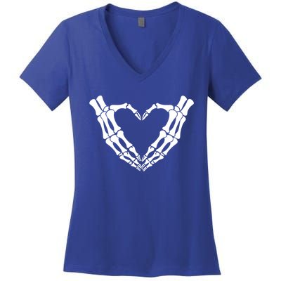 Skeleton Hands Heart Skeleton Love Halloween Creepy Gift Women's V-Neck T-Shirt