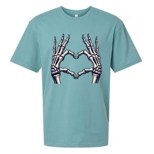 Skeleton Hands Heart Sign Scary Halloween Gift Sueded Cloud Jersey T-Shirt