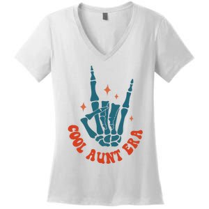 Skeleton Hand In My Cool Aunt Era Funny Halloween Family Matching Back And Front Women's V-Neck T-Shirt