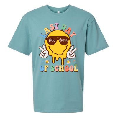 Sunglasses Happy Last Day Of School Graduate Hello Summer Cute Gift Sueded Cloud Jersey T-Shirt