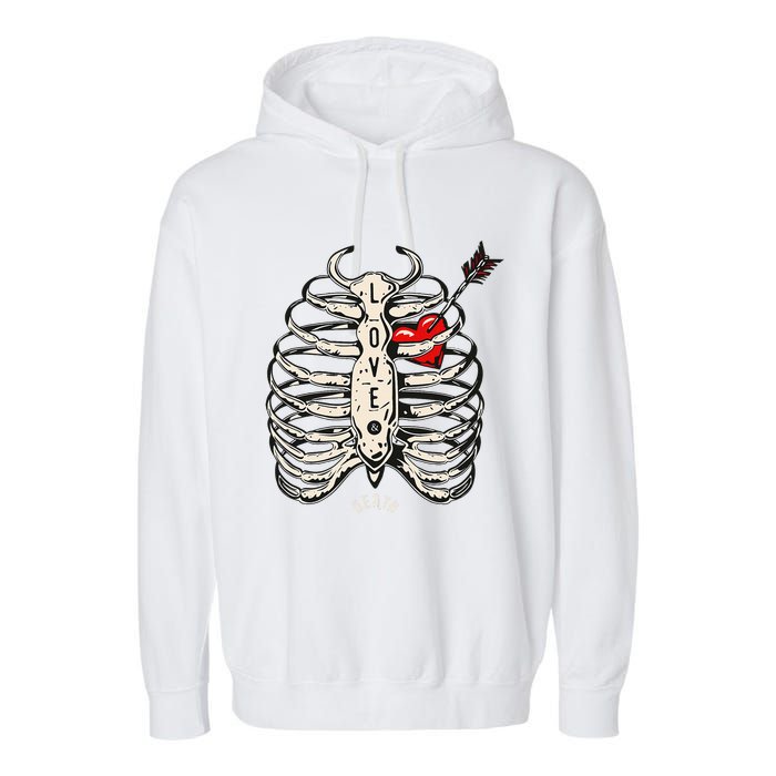 Skeleton Heart Rib Cage Xray Garment-Dyed Fleece Hoodie