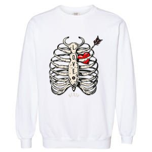 Skeleton Heart Rib Cage Xray Garment-Dyed Sweatshirt