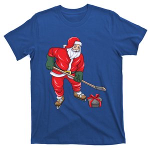 Santa Hockey Santa Playing Hockey Santa Hockey Player Gift T-Shirt