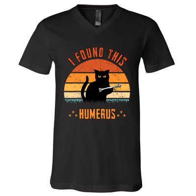 Scary I Found This Humerus Cat Black Humorous V-Neck T-Shirt