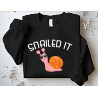 Snailed It Funny Lazy Snail Lover Gift Sweatshirt