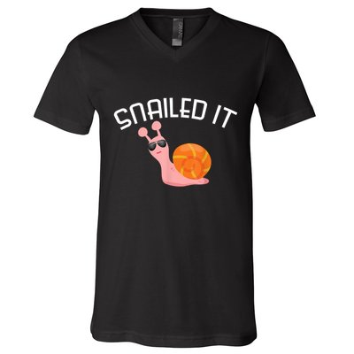Snailed It Funny Lazy Snail Lover Gift V-Neck T-Shirt