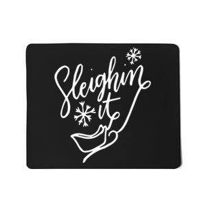 Sleighin It Funny Christmas Pun Sleighing Santa Sleigh Xmas Mousepad