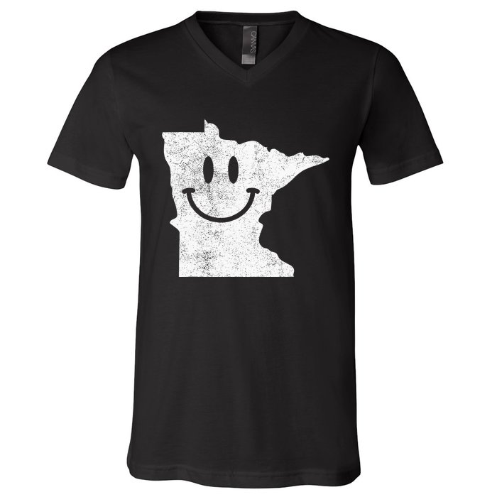 Smiling In Mn – Funny Minnesota Happy Face V-Neck T-Shirt