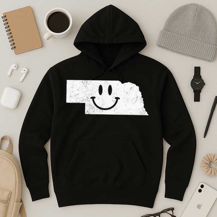 Smiling In NE – Funny Nebraska Happy Face Hoodie