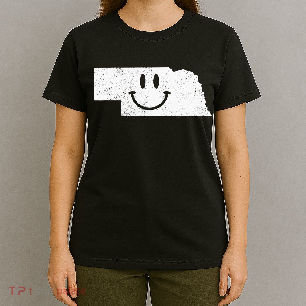 Smiling In NE – Funny Nebraska Happy Face T-Shirt