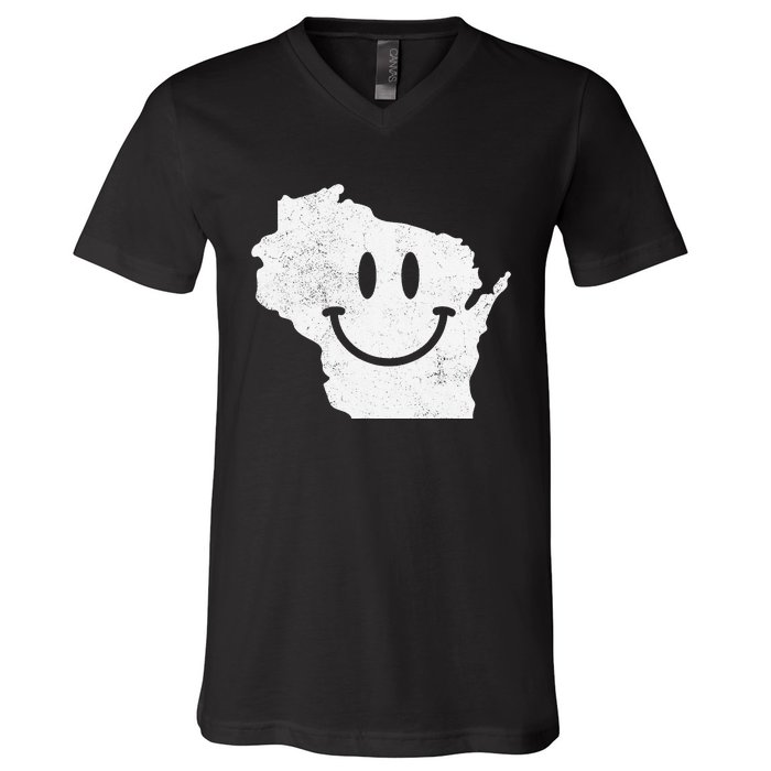 Smiling in WI – Funny Wisconsin Happy Face V-Neck T-Shirt